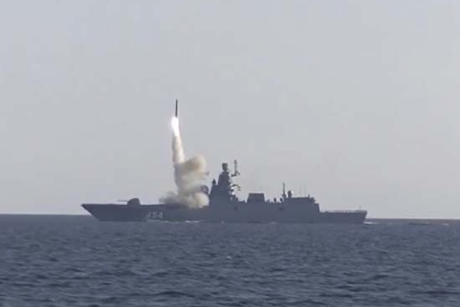 Frigate Admiral Gorshkov fires a Zircon hypersonic missile, Russian MoD photo.