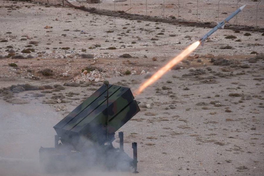 A Dutch NASAMS Mk2 launcher firing an AMRAAM missile.