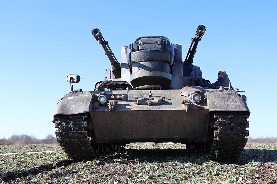 Front view of a German-donated Gepard anti-aircraft gun in Ukrainian Air Force service.