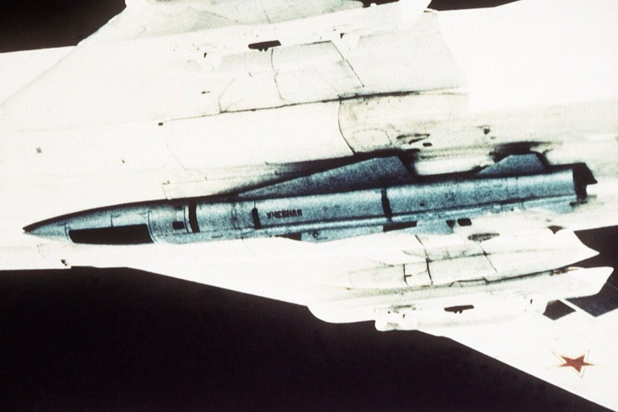Kh-22 missile slung under a Tu-22M bomber.