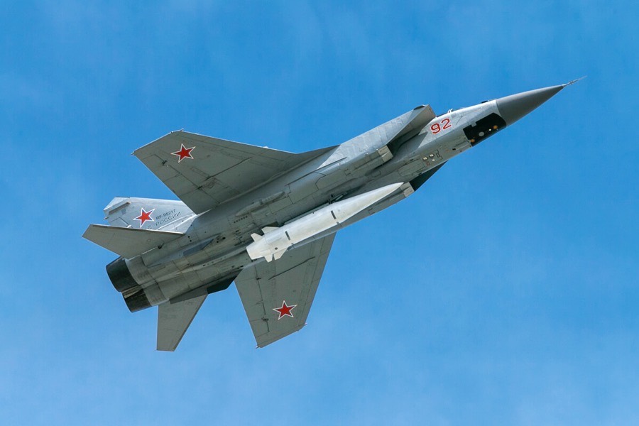 MiG-31K carrying a Kh-47M2 Kinzhal over Moscow during the 2018 Victory Day parade.