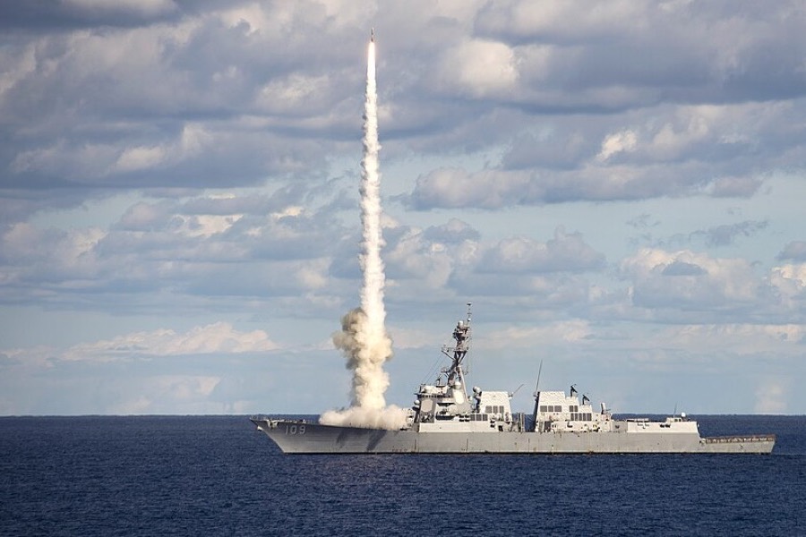 USS Jason Dunham launches an SM-2 Standard Missile during a 2017 live-fire exercise.